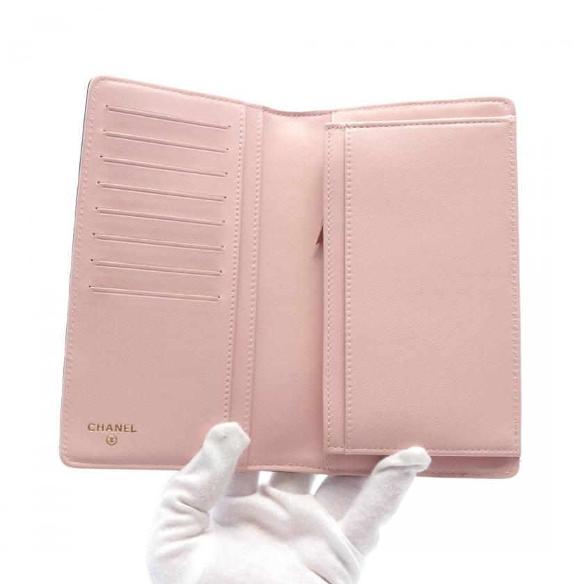 Chanel Matelassé Handbag Bag - Lynora Bags