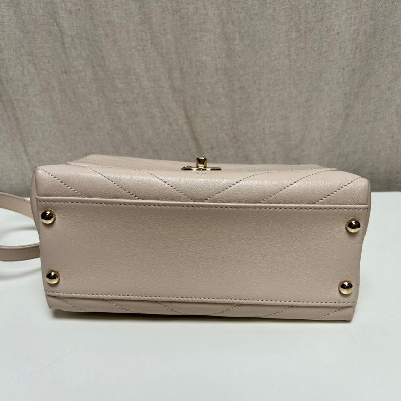 Chanel Crossbody Bag - Lynora Bags