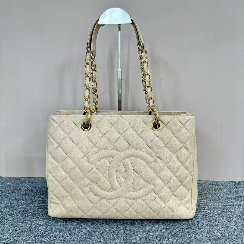 Chanel Tote Bag - Lynora Bags