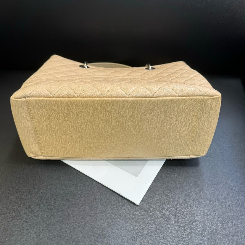 Chanel Tote Bag - Lynora Bags