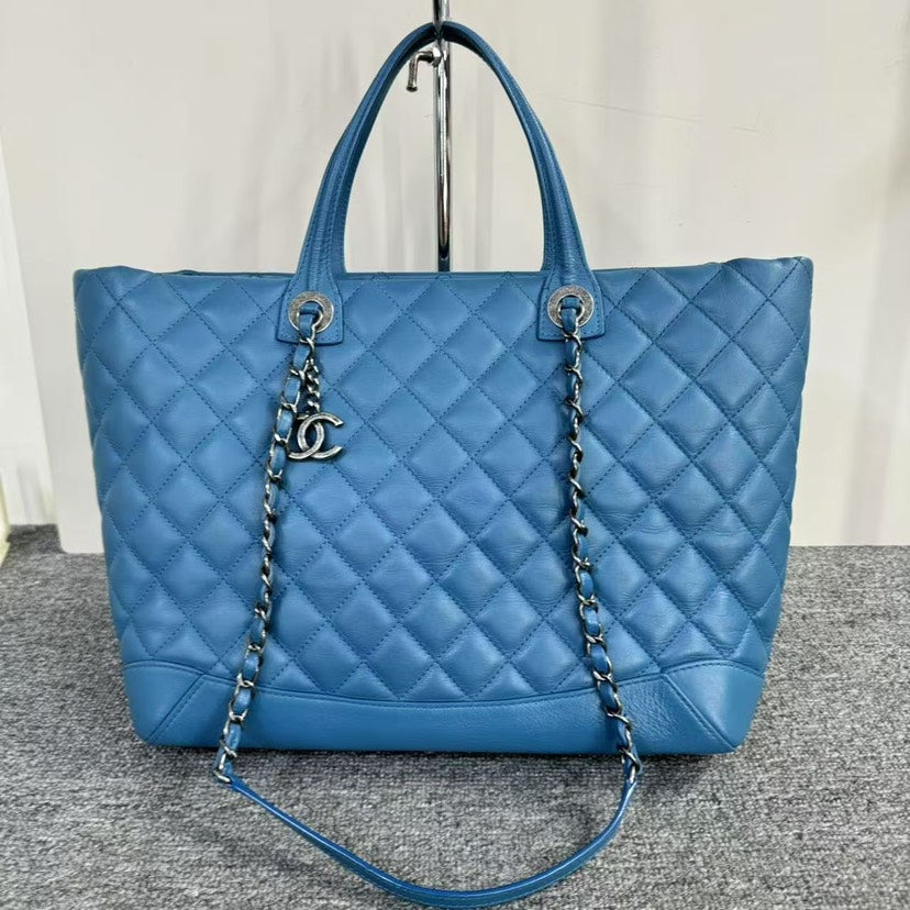Chanel Tote Bag - Lynora Bags
