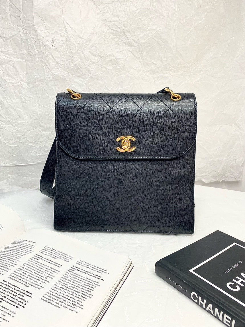 Chanel Black Gold Diamond Pattern Lychee Leather Kelly Shoulder Bag 20" * 21" with Card