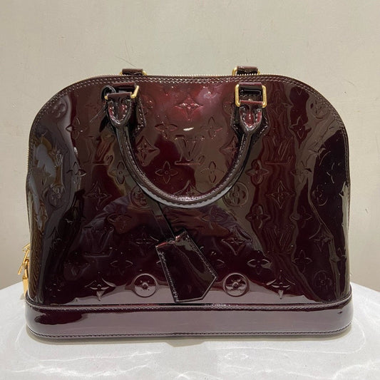 Louis Vuitton Patent Alma PM in Amarante - Top Handle Bag