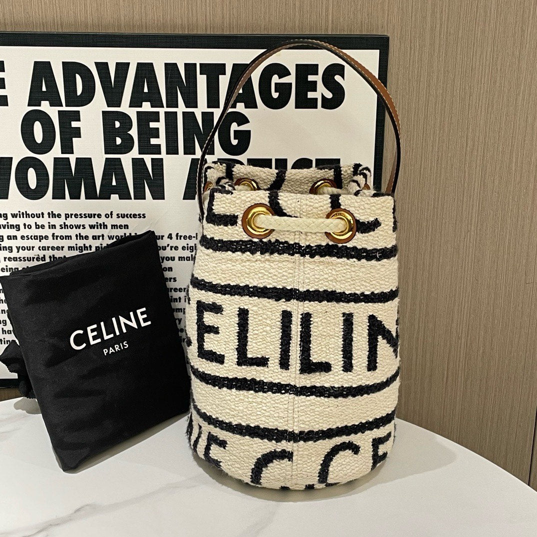 Luxury CELINE Shearing Bucket Bag #13224