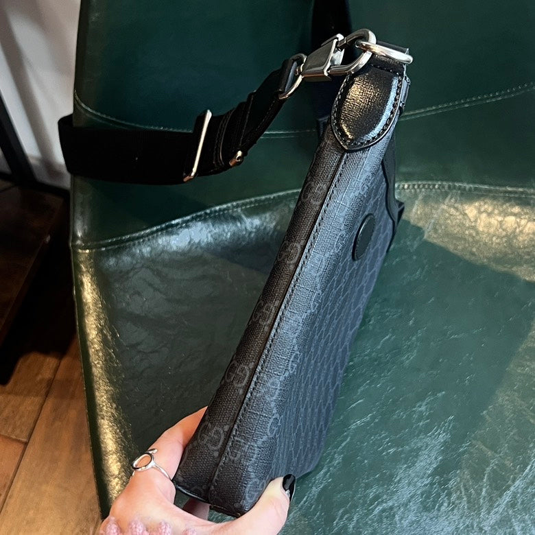 Gucci  Leather Crossbody Bag AF655 in Black