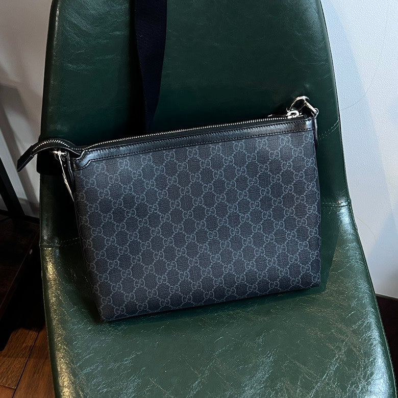 Gucci  Leather Crossbody Bag AF655 in Black