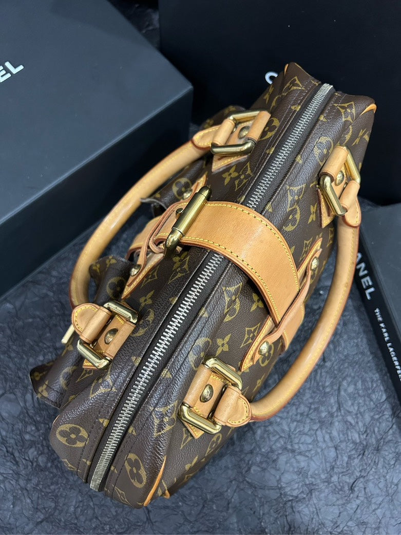 Louis Vuitton Monogram Runway Manhattan Handbag Brown Satchel 39cm×25cm
