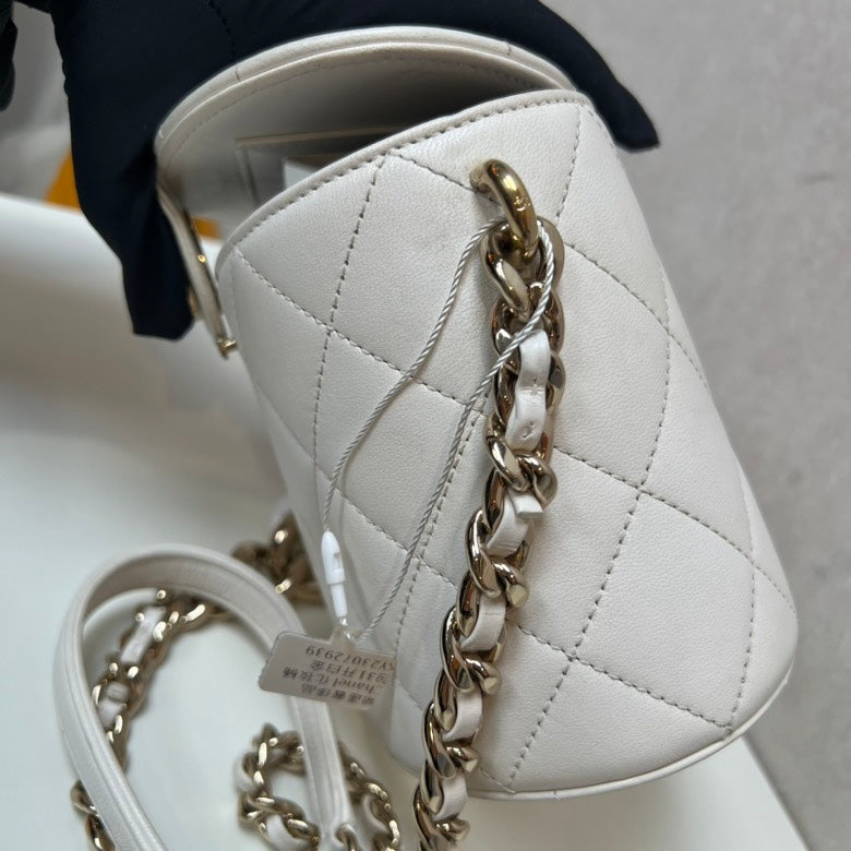 Chanel Crossbody Bag - Lynora Bags