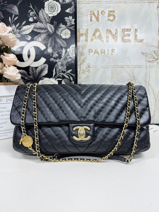 Chanel Shoulder Bag - Lynora Bags