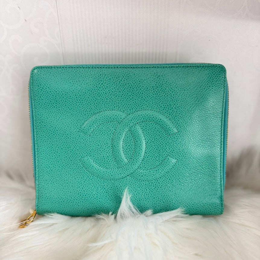 Chanel Jumbo Clutch Bag - Lynora Bags