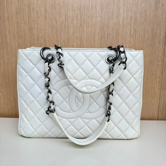 Chanel Shoulder Bag - Lynora Bags