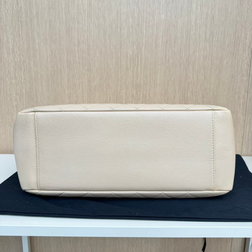 Chanel Tote Bag - Lynora Bags