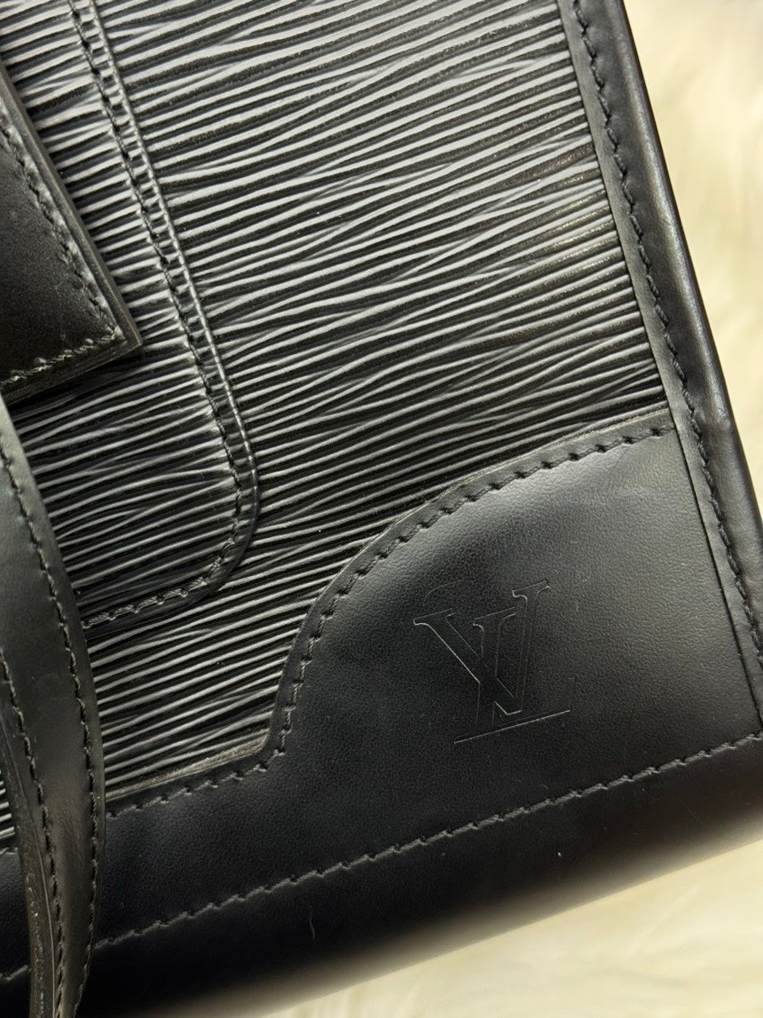 Louis Vuitton EPI Madeleine GM Black Leather Tote