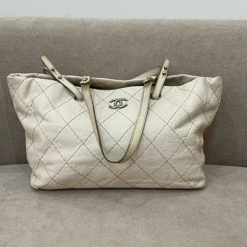 Chanel Tote Bag - Lynora Bags