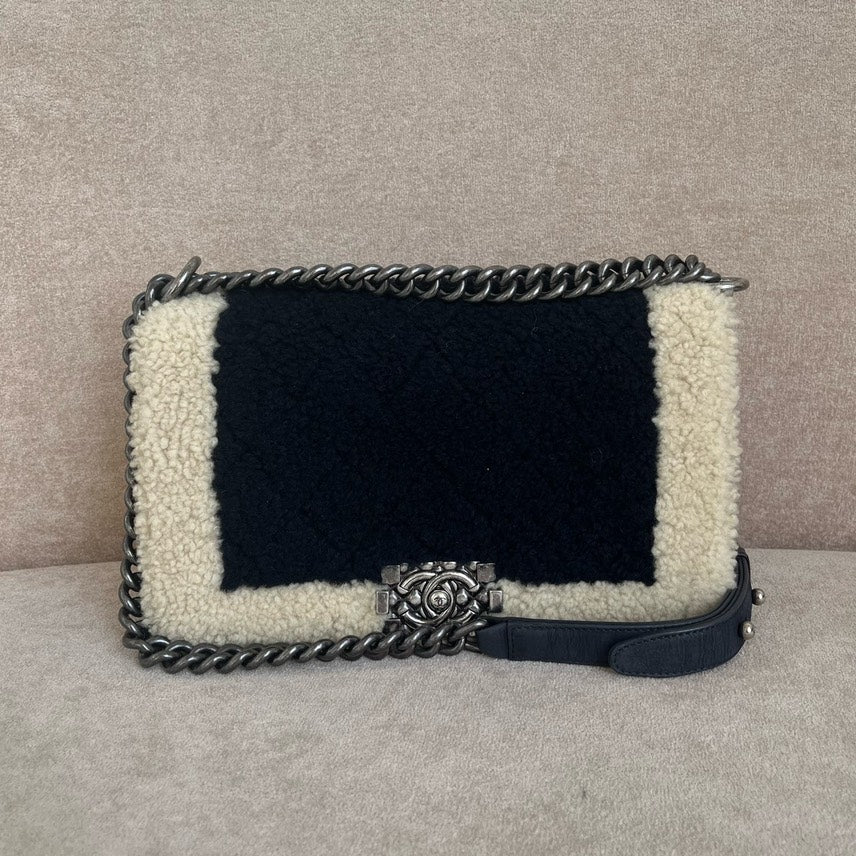 Chanel Crossbody Bag - Lynora Bags