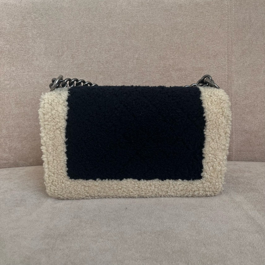 Chanel Crossbody Bag - Lynora Bags