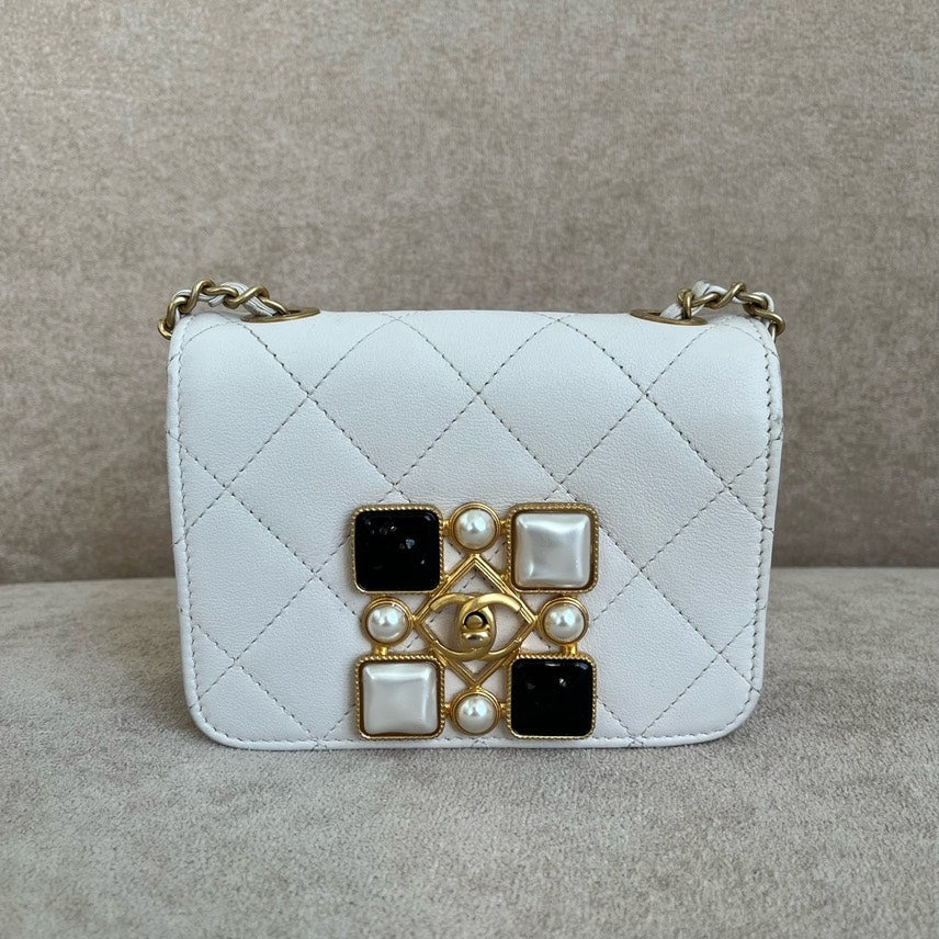 Chanel Crossbody Bag - Lynora Bags