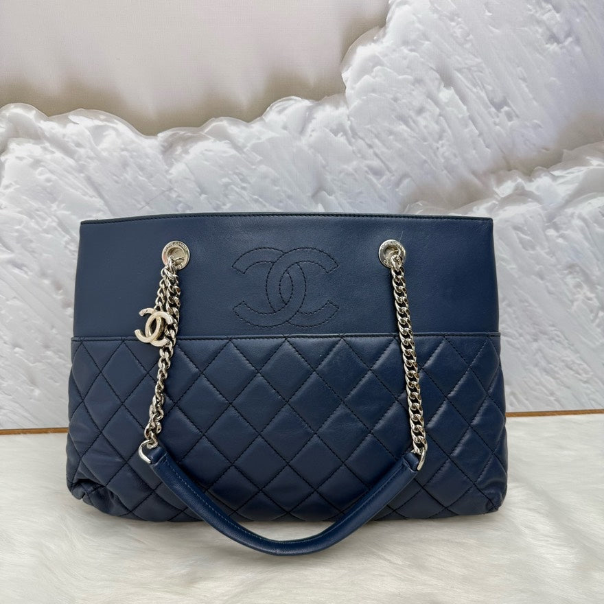 Chanel Tote Bag - Lynora Bags
