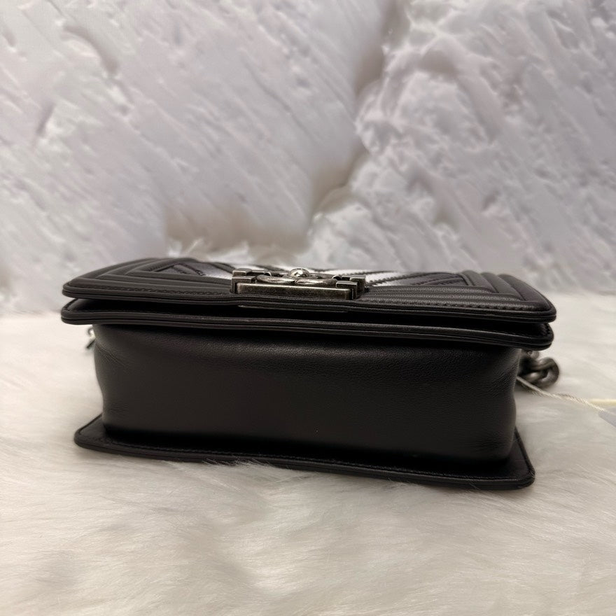 Chanel Boy Shoulder Bag - Lynora Bags
