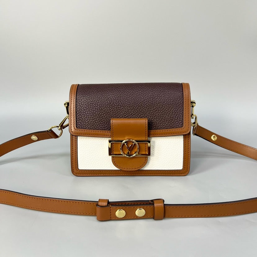 Louis Vuitton Dauphine Bag 20*14cm XJ11582