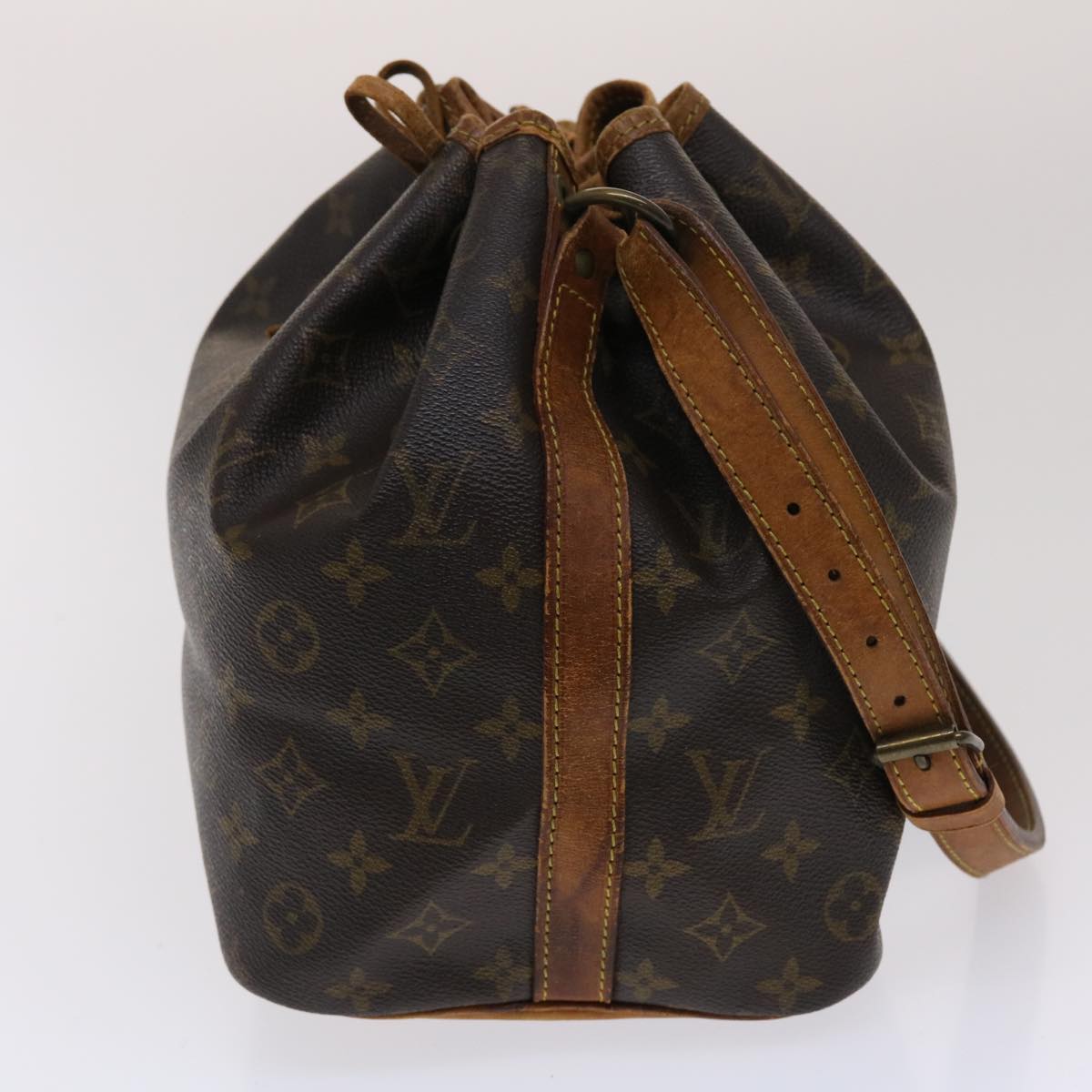 LOUIS VUITTON Monogram Petit Noe Shoulder Bag LV rd5590