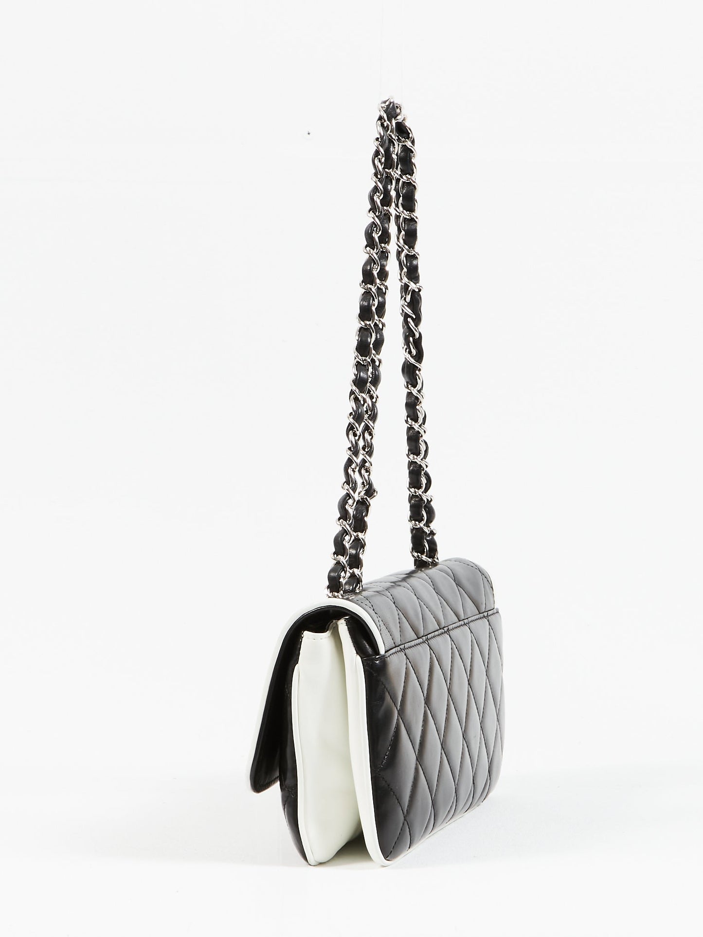 Chanel Black White Lambskin Fliplock CC Flap Shoulder Bag SHW